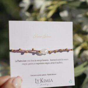 Pulsera hilo nativa aguamarina